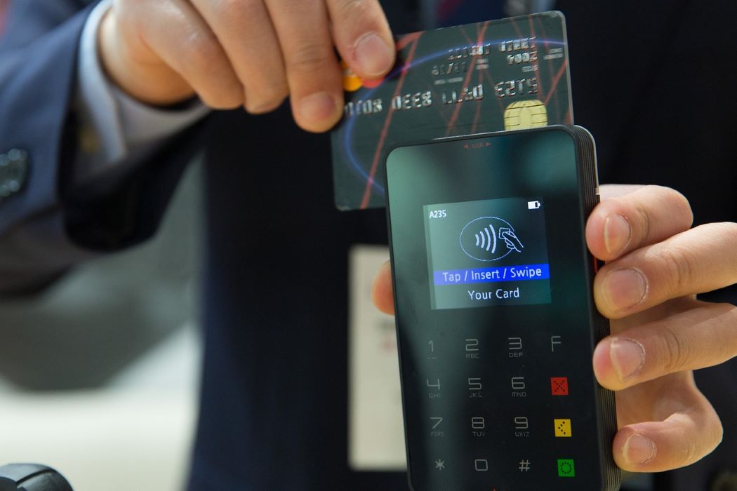 no soldi contanti, si bancomat