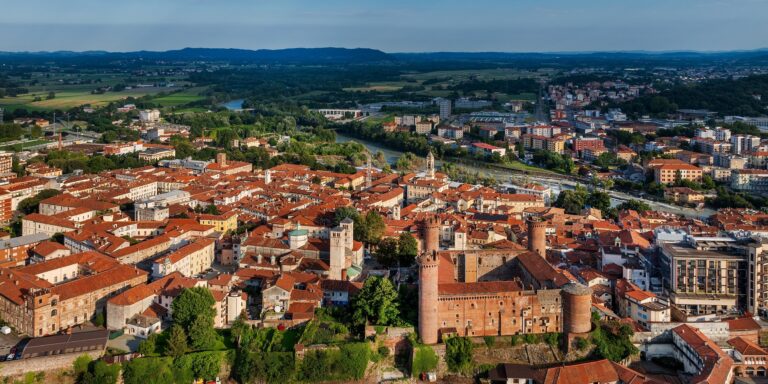 Ivrea, fra storia passata e recente