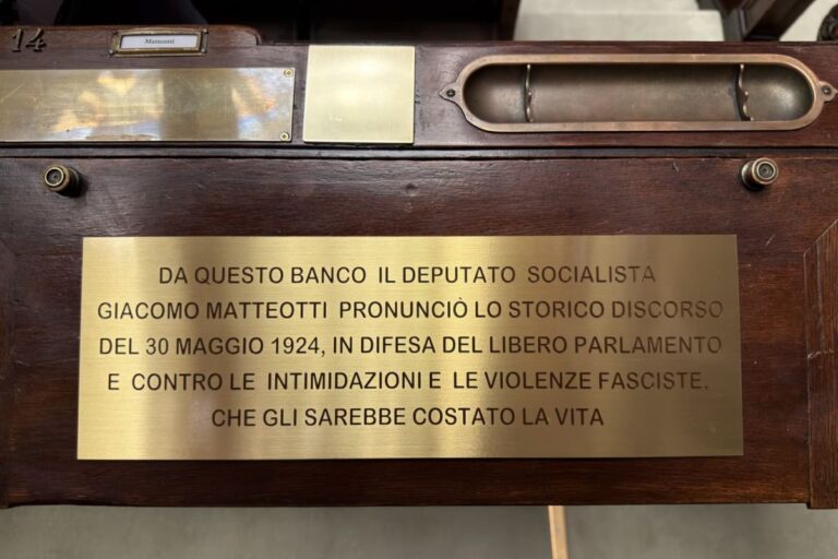 Camera, una targa sullo scranno di Matteotti. Fontana “Omaggio alla sua memoria”
