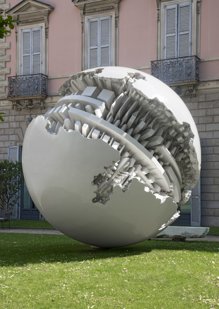Gallerie d’Italia – Milano, Intesa Sanpaolo: apre la mostra Arnaldo Pomodoro