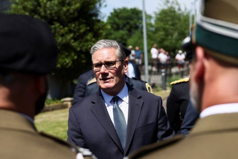Starmer “Intercettata petroliera della flotta ombra russa nella Manica”