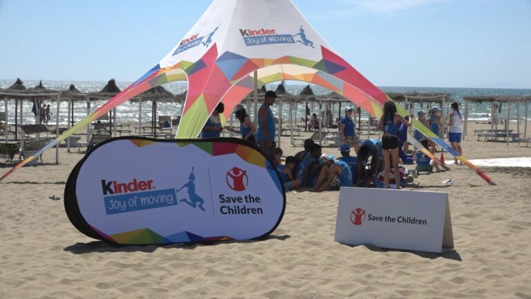 Sport e inclusione a Marina di Grosseto con Ferrero, Save the Children e Sensini