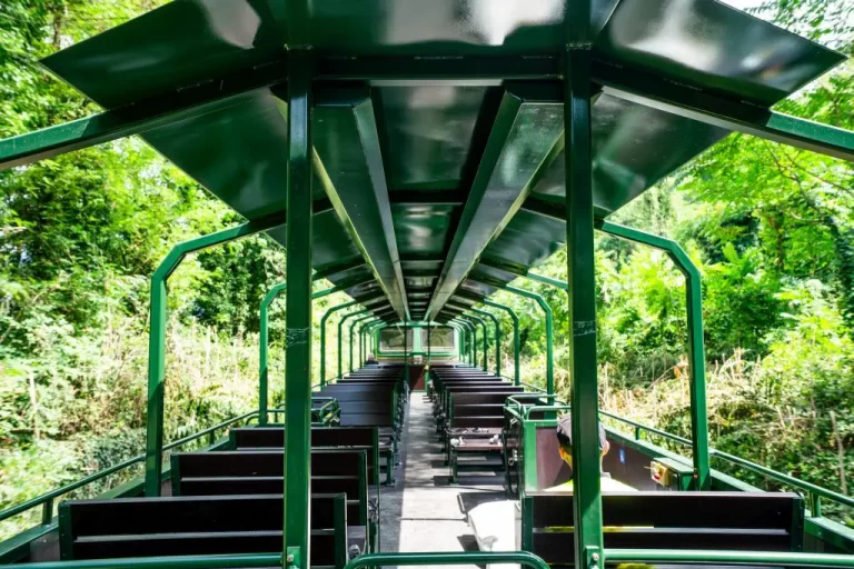 Fondazione FS, debuttano le nuove carrozze panoramiche per il turismo ferroviario