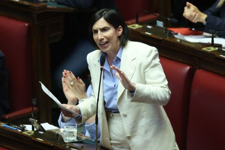 Schlein “Finito il tempo del governo Meloni, ora vadano a casa”
