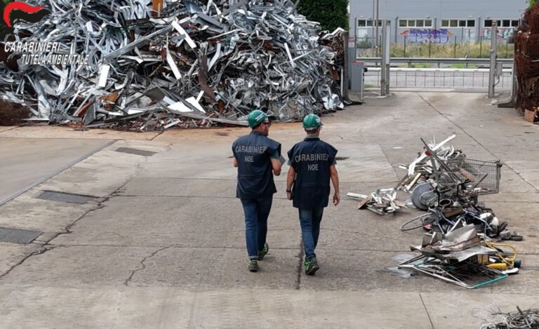 Traffico di rifiuti verso il Pakistan, sequestri e perquisizioni nel bresciano