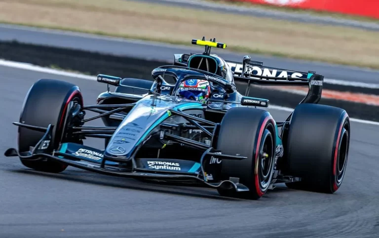 Antonelli il più veloce nelle libere in Belgio, Hamilton 4°